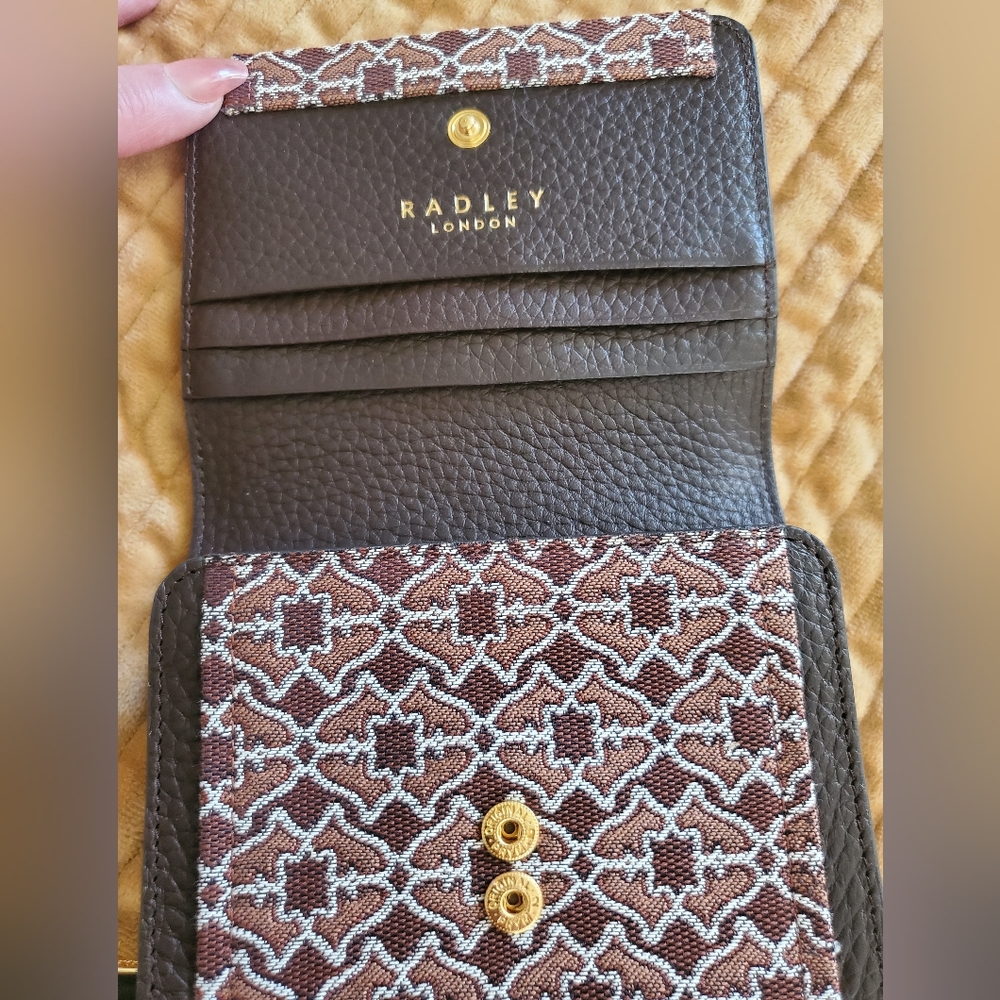 RADLEY LONDON NWOT BROWN BI-FOLD WALLET SCOTTIE PATTERNED